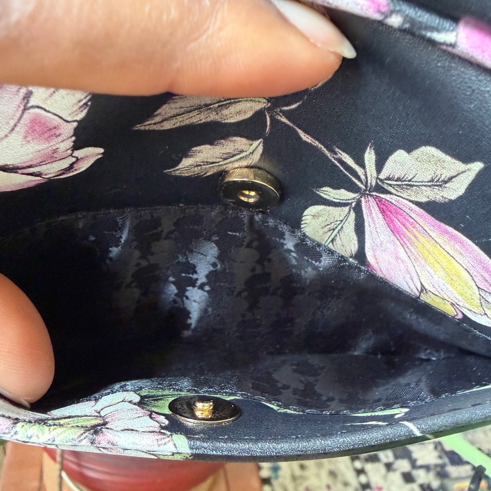 Karl Lagerfeld Black Floral Bow Crossbody Bag - Picture 5 of 7